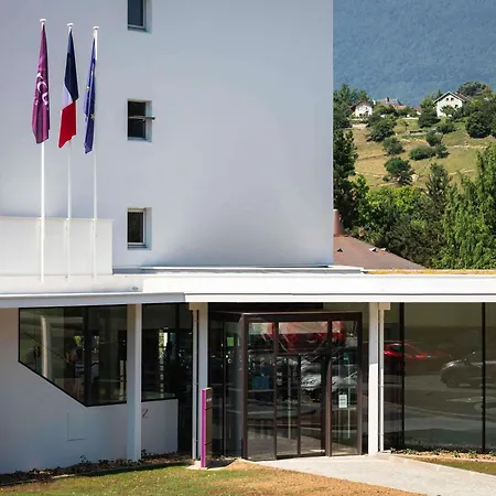 Mercure Domaine De Marlioz & Otel 4*