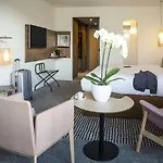 Mercure Domaine De Marlioz & 호텔 엑스레뱅