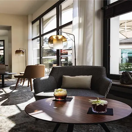 Mercure Domaine De Marlioz & 4*