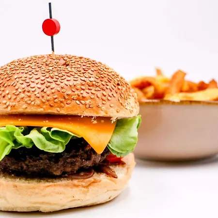 Mercure Domaine De Marlioz & 4*