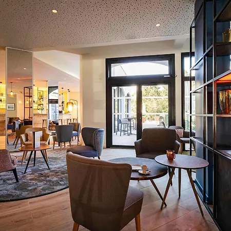 Hotel Mercure Domaine De Marlioz & 4*