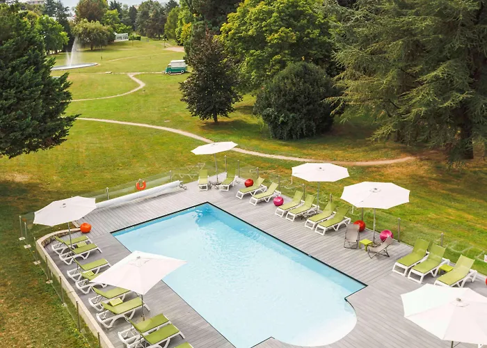 Mercure Domaine De Marlioz & 酒店 4*