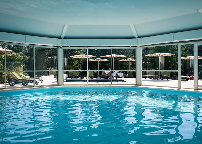 Mercure Domaine De Marlioz & 4* 艾克斯莱班